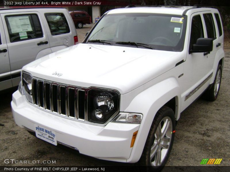 Bright White / Dark Slate Gray 2012 Jeep Liberty Jet 4x4