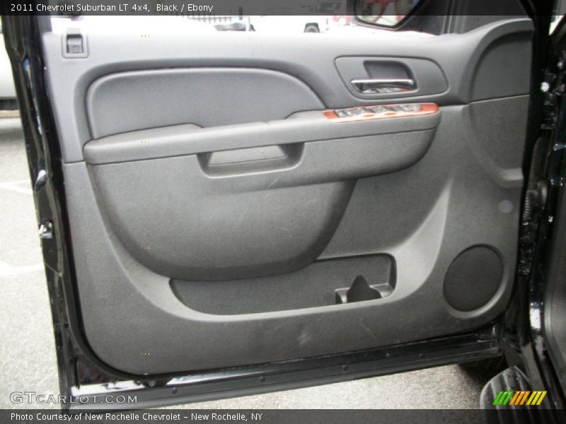 Black / Ebony 2011 Chevrolet Suburban LT 4x4