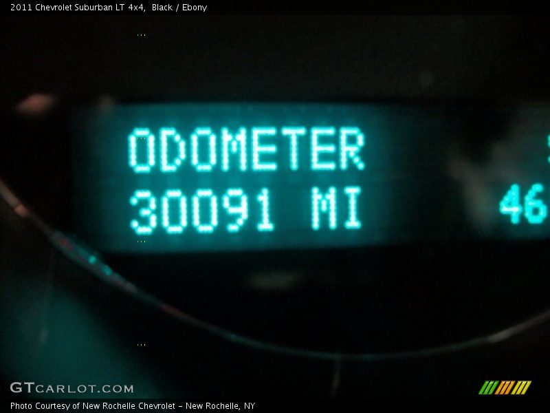 Black / Ebony 2011 Chevrolet Suburban LT 4x4