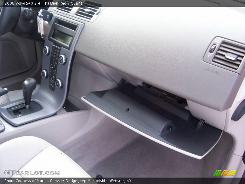 Passion Red / Quartz 2008 Volvo S40 2.4i