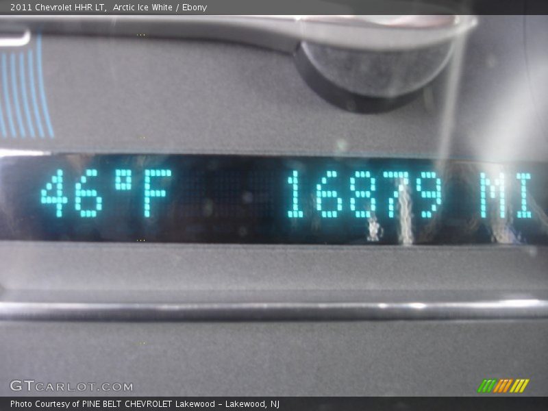 Arctic Ice White / Ebony 2011 Chevrolet HHR LT