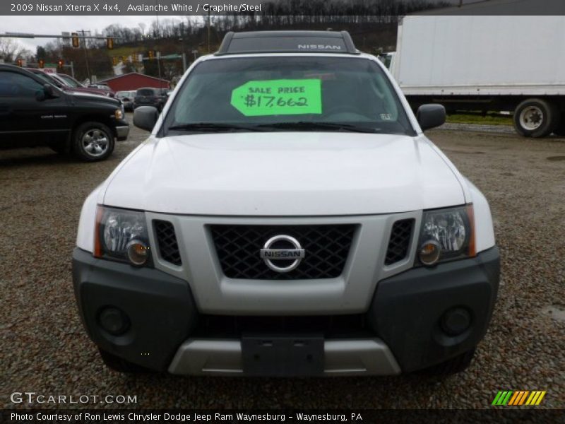 Avalanche White / Graphite/Steel 2009 Nissan Xterra X 4x4