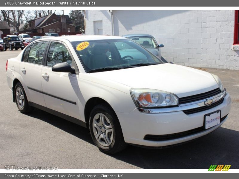 White / Neutral Beige 2005 Chevrolet Malibu Sedan