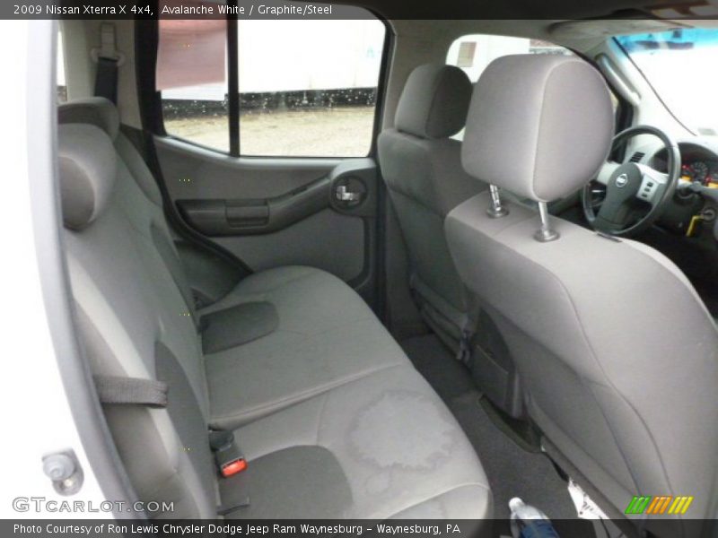 Avalanche White / Graphite/Steel 2009 Nissan Xterra X 4x4