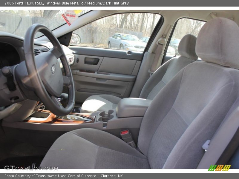 Front Seat of 2006 Taurus SEL