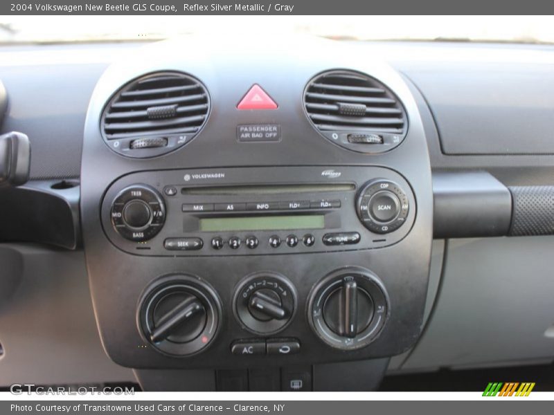 Reflex Silver Metallic / Gray 2004 Volkswagen New Beetle GLS Coupe
