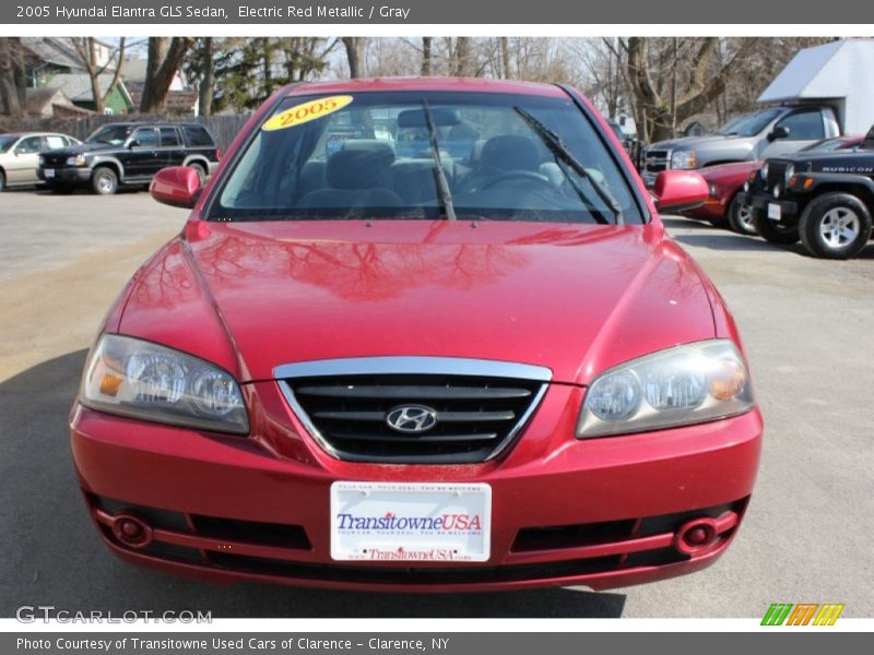Electric Red Metallic / Gray 2005 Hyundai Elantra GLS Sedan