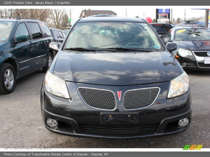Abyss Black / Graphite 2005 Pontiac Vibe