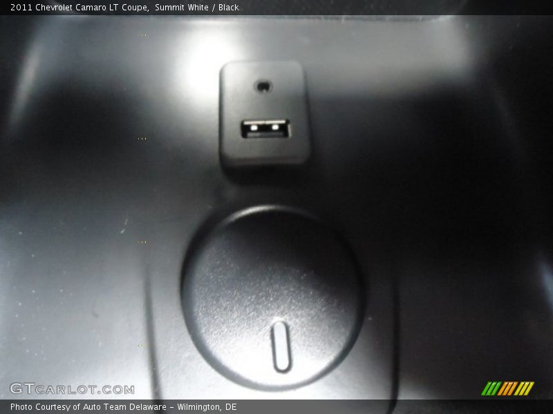 Summit White / Black 2011 Chevrolet Camaro LT Coupe
