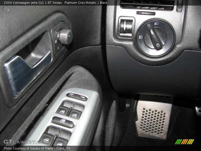 Platinum Grey Metallic / Black 2004 Volkswagen Jetta GLS 1.8T Sedan