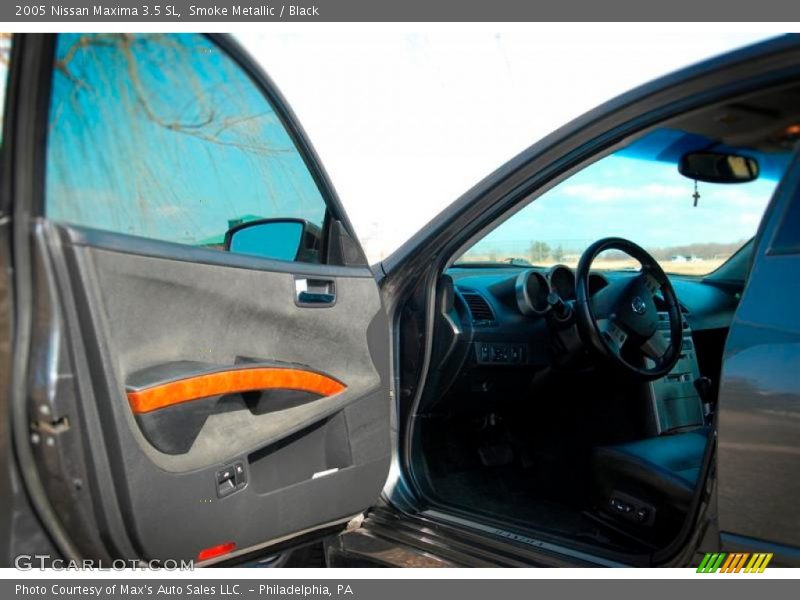 Smoke Metallic / Black 2005 Nissan Maxima 3.5 SL
