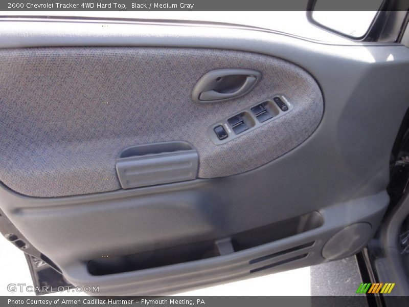 Black / Medium Gray 2000 Chevrolet Tracker 4WD Hard Top