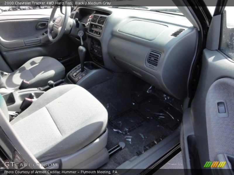 Black / Medium Gray 2000 Chevrolet Tracker 4WD Hard Top