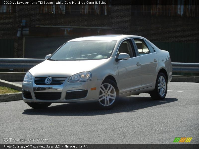 White Gold Metallic / Cornsilk Beige 2010 Volkswagen Jetta TDI Sedan