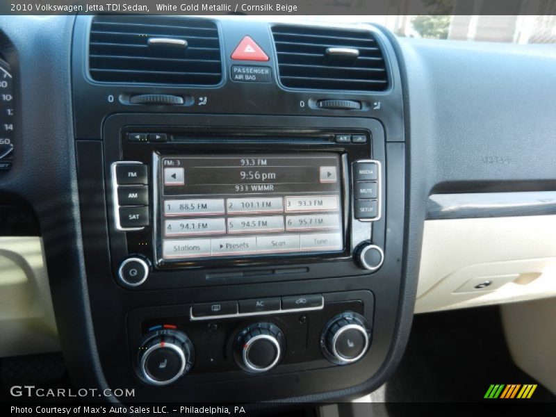 White Gold Metallic / Cornsilk Beige 2010 Volkswagen Jetta TDI Sedan