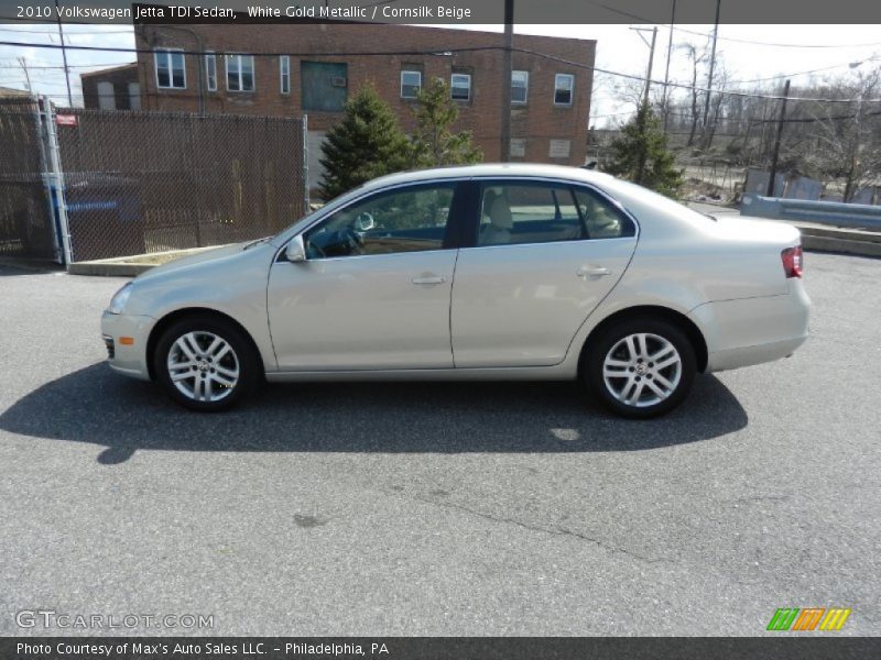 White Gold Metallic / Cornsilk Beige 2010 Volkswagen Jetta TDI Sedan