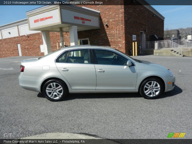 White Gold Metallic / Cornsilk Beige 2010 Volkswagen Jetta TDI Sedan