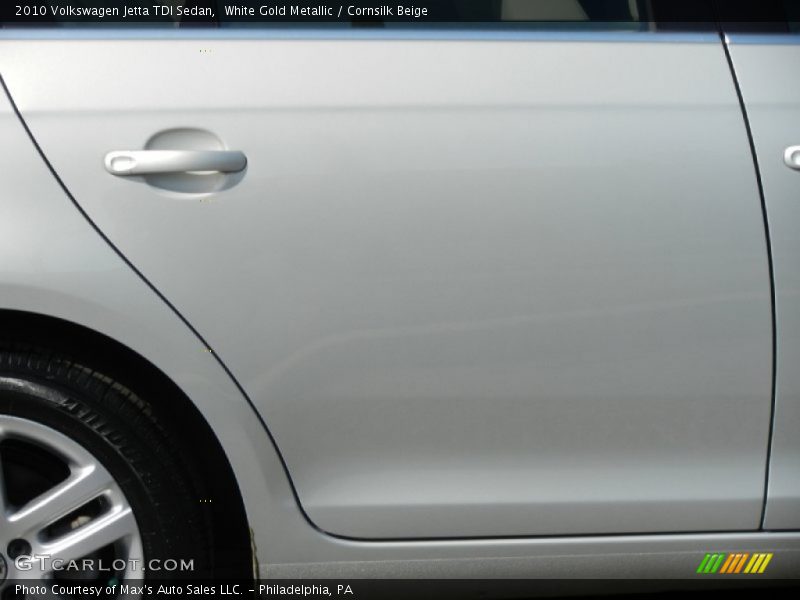 White Gold Metallic / Cornsilk Beige 2010 Volkswagen Jetta TDI Sedan