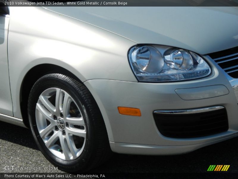 White Gold Metallic / Cornsilk Beige 2010 Volkswagen Jetta TDI Sedan