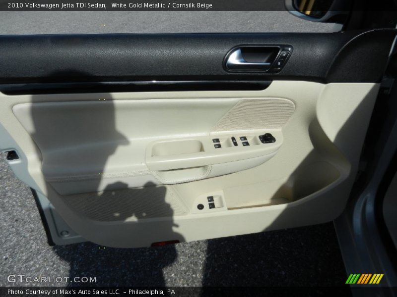 White Gold Metallic / Cornsilk Beige 2010 Volkswagen Jetta TDI Sedan