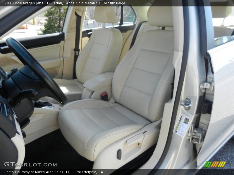 White Gold Metallic / Cornsilk Beige 2010 Volkswagen Jetta TDI Sedan