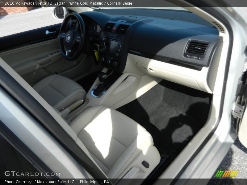 White Gold Metallic / Cornsilk Beige 2010 Volkswagen Jetta TDI Sedan