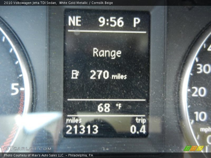 White Gold Metallic / Cornsilk Beige 2010 Volkswagen Jetta TDI Sedan