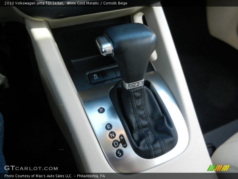 White Gold Metallic / Cornsilk Beige 2010 Volkswagen Jetta TDI Sedan