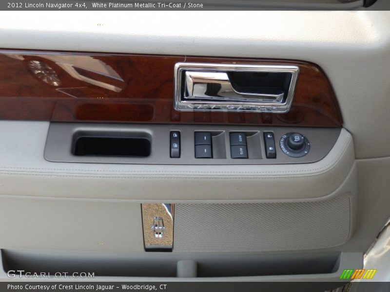 Controls of 2012 Navigator 4x4