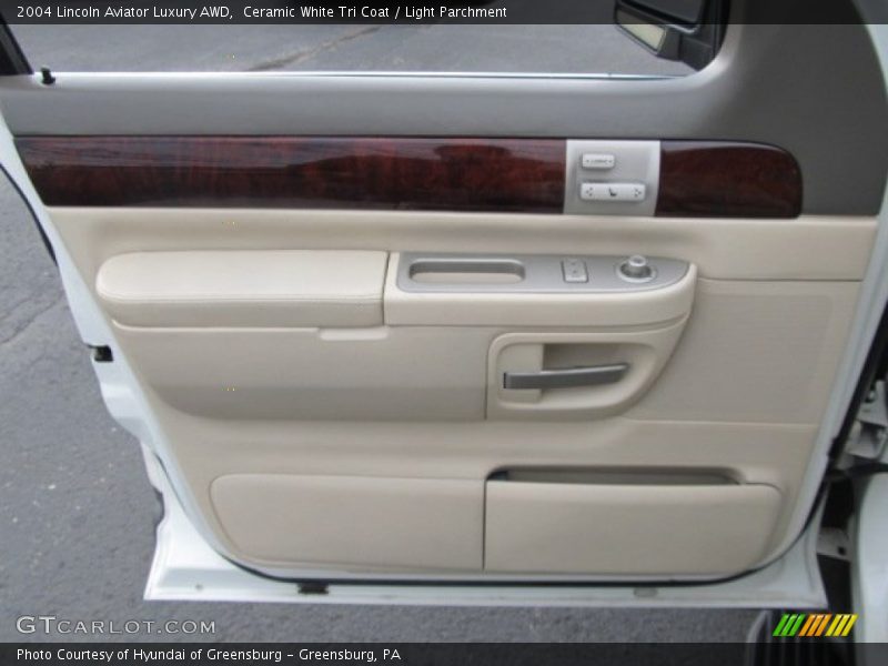 Door Panel of 2004 Aviator Luxury AWD