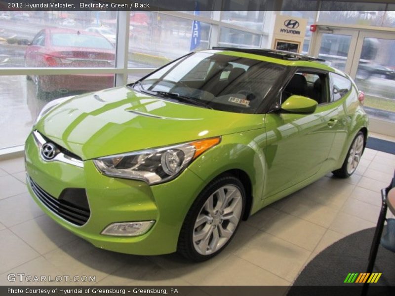 Front 3/4 View of 2012 Veloster 