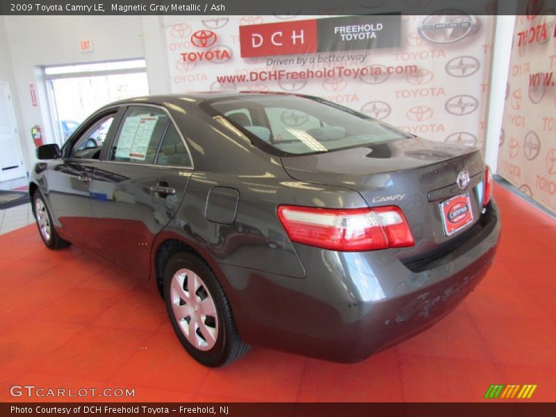 Magnetic Gray Metallic / Ash 2009 Toyota Camry LE