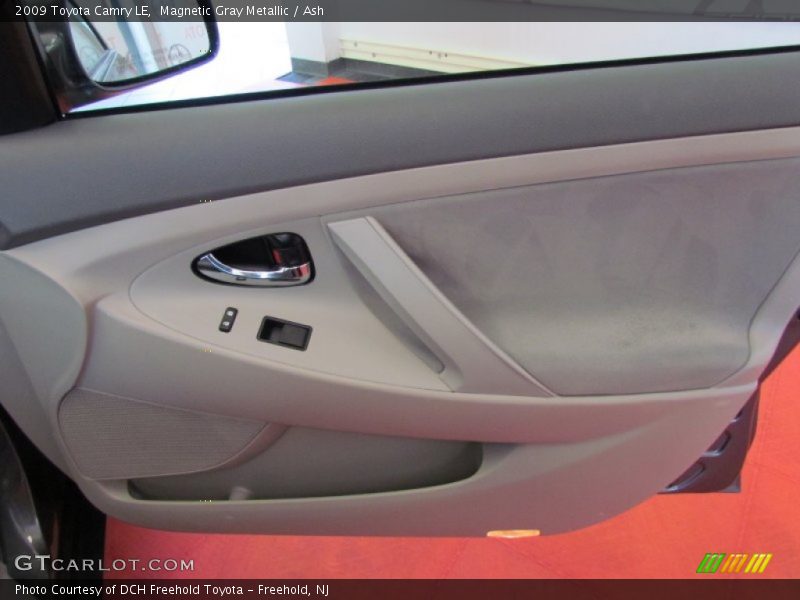 Magnetic Gray Metallic / Ash 2009 Toyota Camry LE