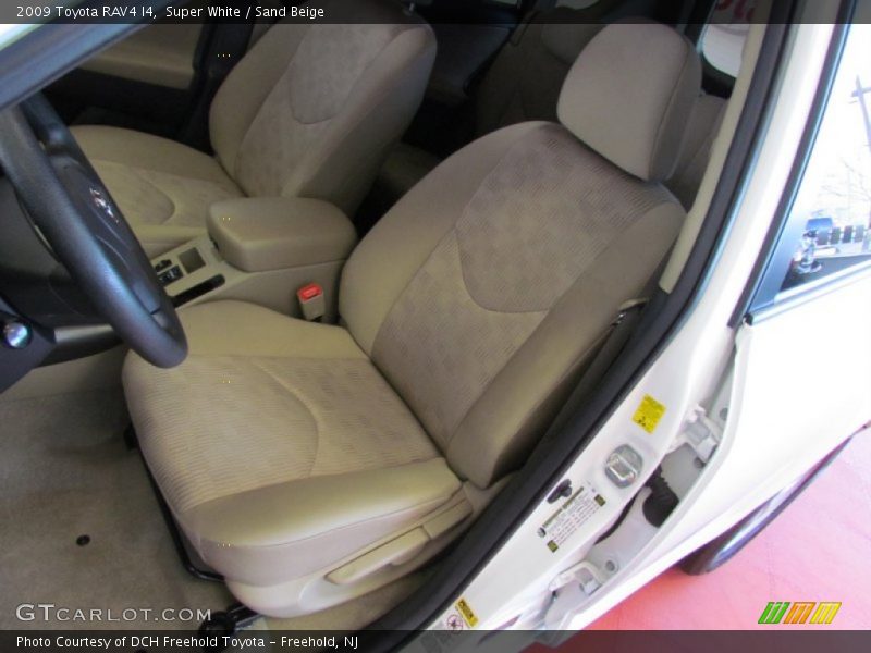 Super White / Sand Beige 2009 Toyota RAV4 I4