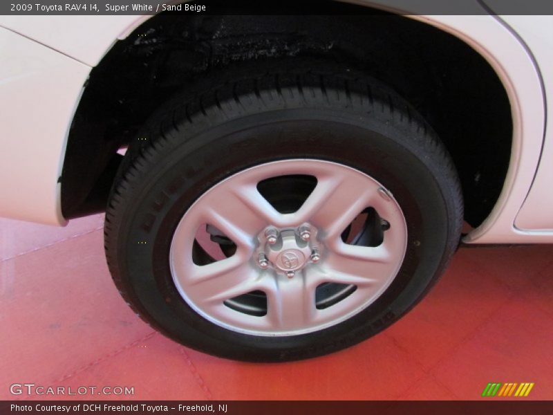 Super White / Sand Beige 2009 Toyota RAV4 I4