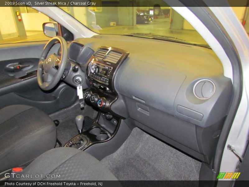 Silver Streak Mica / Charcoal Gray 2009 Scion xD