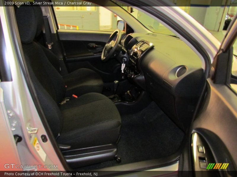 Silver Streak Mica / Charcoal Gray 2009 Scion xD