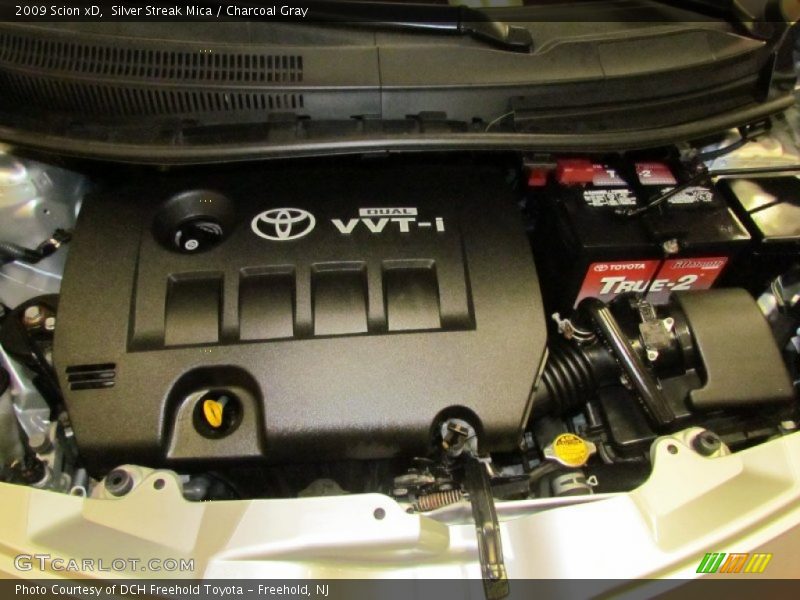 Silver Streak Mica / Charcoal Gray 2009 Scion xD
