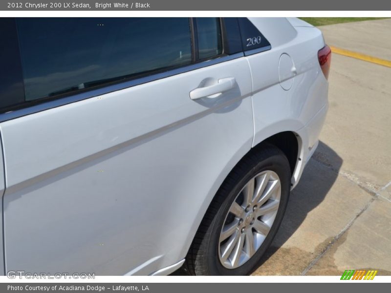 Bright White / Black 2012 Chrysler 200 LX Sedan
