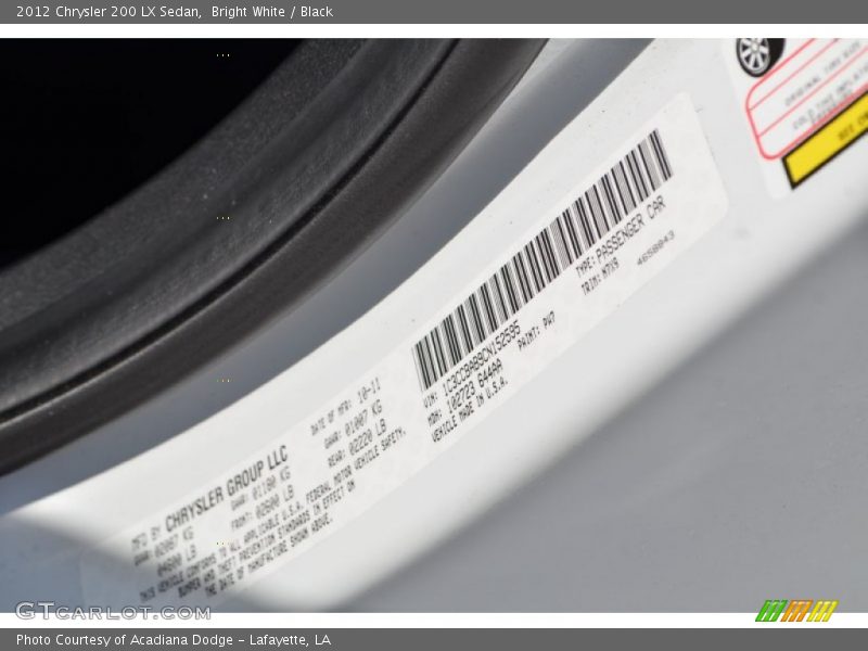 Bright White / Black 2012 Chrysler 200 LX Sedan