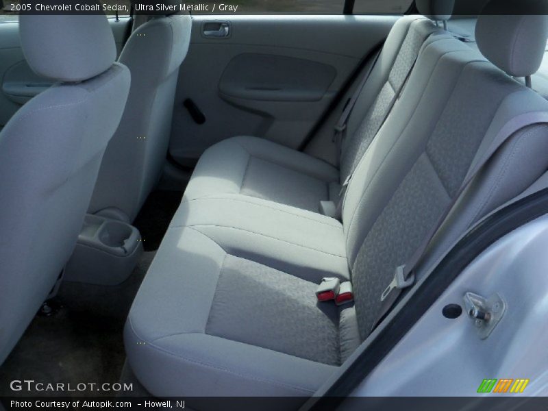 Ultra Silver Metallic / Gray 2005 Chevrolet Cobalt Sedan