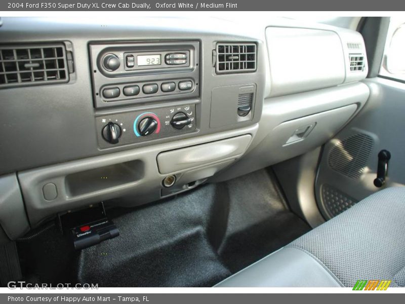 Oxford White / Medium Flint 2004 Ford F350 Super Duty XL Crew Cab Dually