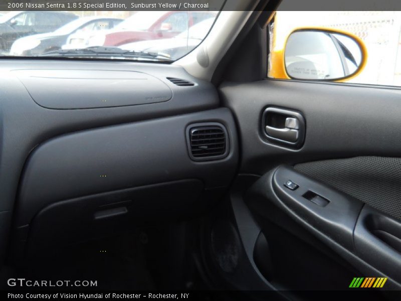 Sunburst Yellow / Charcoal 2006 Nissan Sentra 1.8 S Special Edition