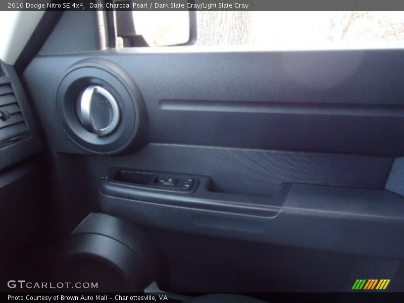 Dark Charcoal Pearl / Dark Slate Gray/Light Slate Gray 2010 Dodge Nitro SE 4x4