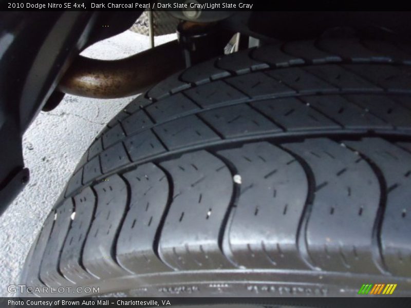 Dark Charcoal Pearl / Dark Slate Gray/Light Slate Gray 2010 Dodge Nitro SE 4x4