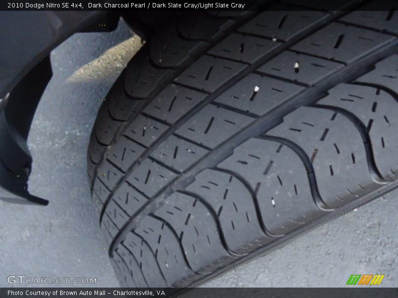 Dark Charcoal Pearl / Dark Slate Gray/Light Slate Gray 2010 Dodge Nitro SE 4x4