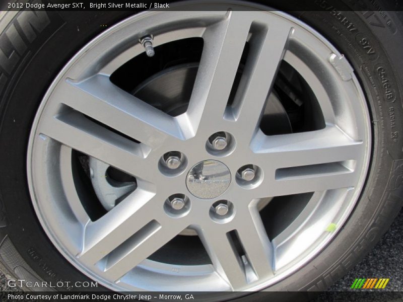 Bright Silver Metallic / Black 2012 Dodge Avenger SXT