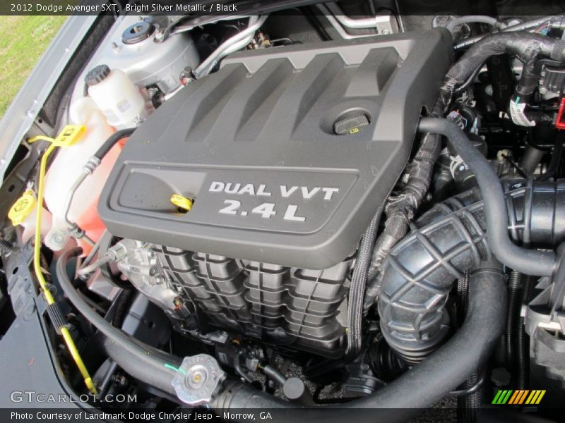 Bright Silver Metallic / Black 2012 Dodge Avenger SXT