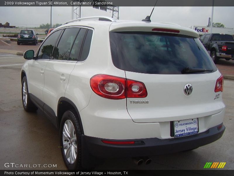 Candy White / Sandstone 2009 Volkswagen Tiguan SE 4Motion