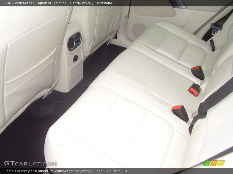 Candy White / Sandstone 2009 Volkswagen Tiguan SE 4Motion